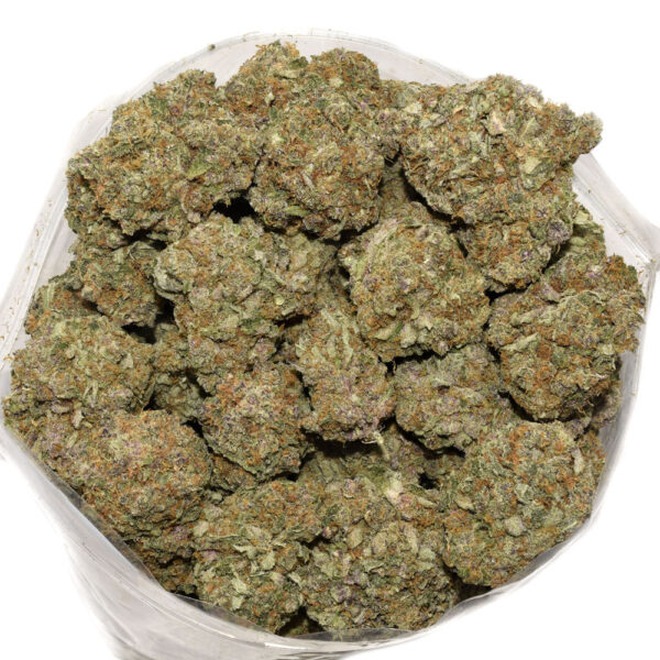 Sundae Best is a slightly indica dominant hybrid strain (60% indica/40% sativa) created through crossing the delicious Jet Fuel Gelato X Sundae Driver strains. This celebrity combination creates a super potent strain with an amazing dessert-like flavor that will leave you coming back for more again and again. The flavor is much like a creamy, fruity gelato topped with sweet citrus and a touch of cinnamon.